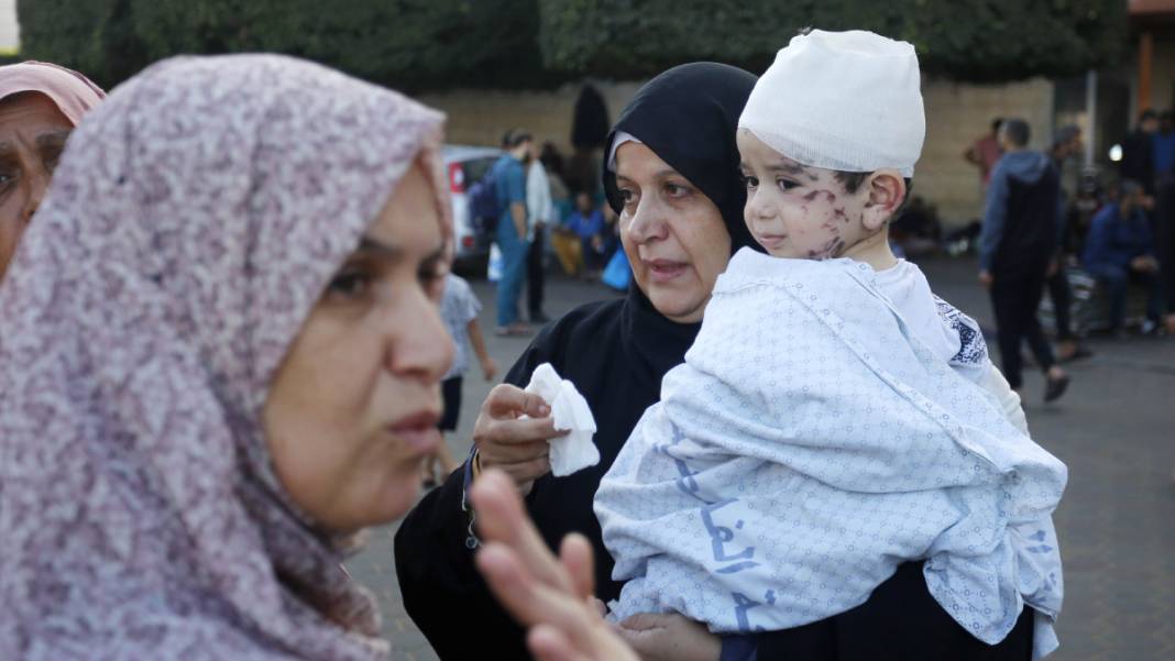Gazze 31 gündür bombalanıyor... 'İnsanlık' ateş altında 3